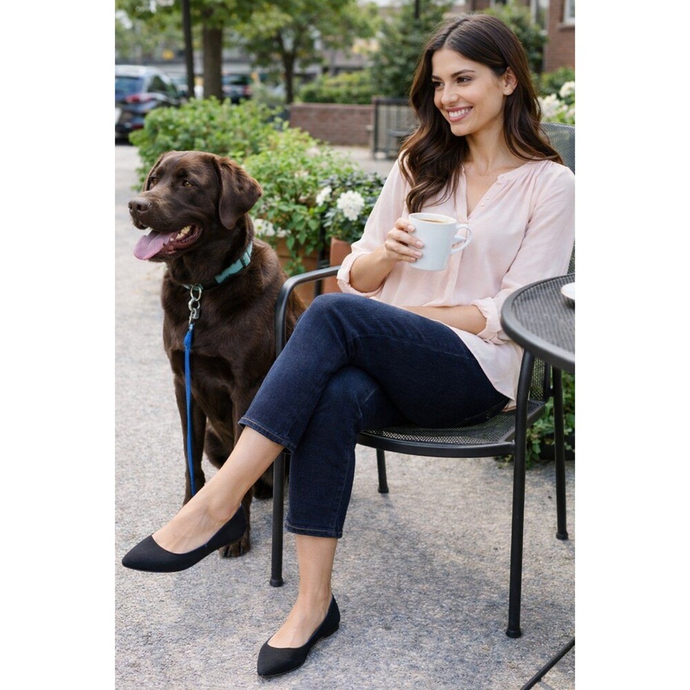 Rothy’s “The Point” Black Pointed Toe Flats‎ Sz 8 Knit Slip-On Loafers Like New!